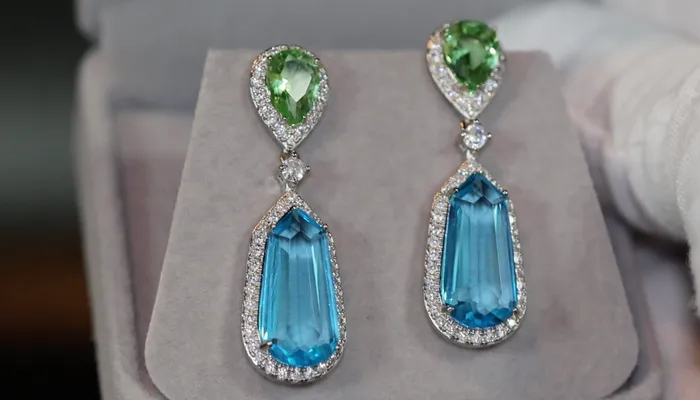 Earrings Lab Diamonds London AQUAMARINE BLUE EARRINGS GREEN DIAMOND EARRINGS Earrings Lab Diamonds London AQUAMARINE BLUE EARRINGS GREEN DIAMOND EARRINGS